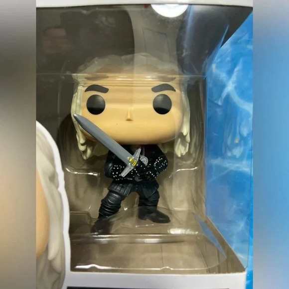 The Witcher - Geralt (The Last Henry Cavill Geralt Pop😢)- #1385 Funko Pop! BNIB - Picture 2 of 6